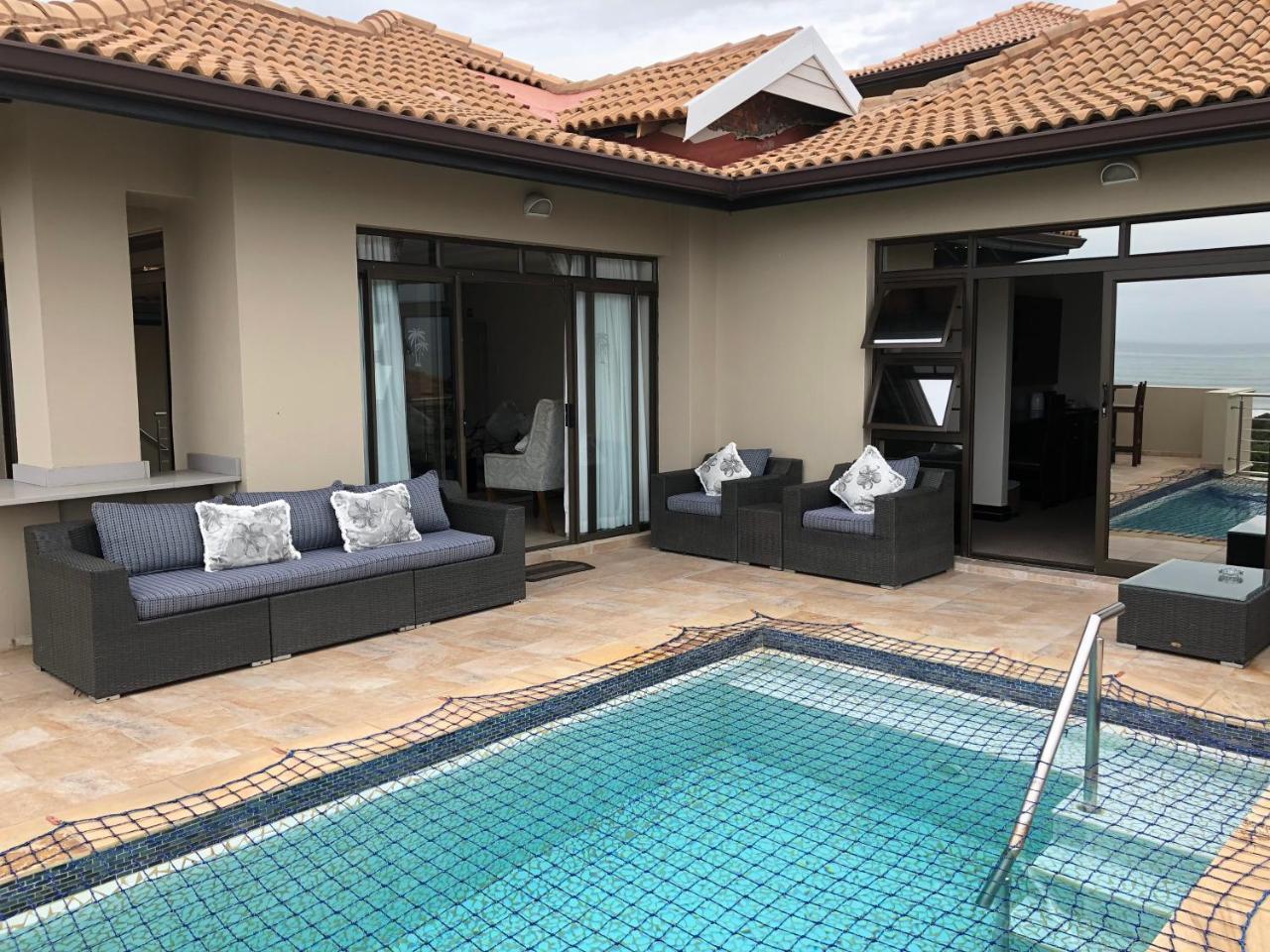 Coral Beach Bed & Breakfast อีสต์ลอนดอน ภายนอก รูปภาพ
